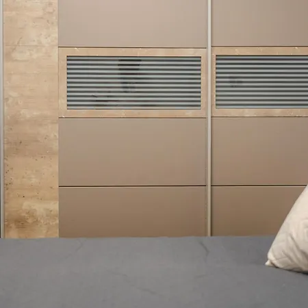 Marav, Climatizated Pool Apartment *