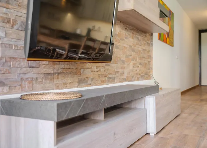 Marav, Climatizated Pool Costa Del Silencio