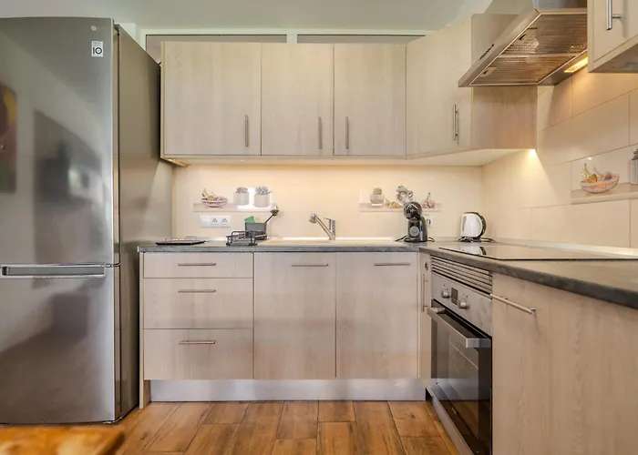 Apartment Marav, Climatizated Pool *