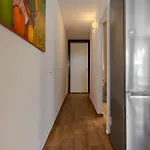 Sunny With Pool & Terrace & Wifi