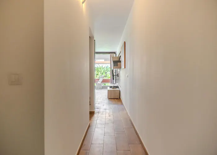 Marav, Climatizated Pool Apartment