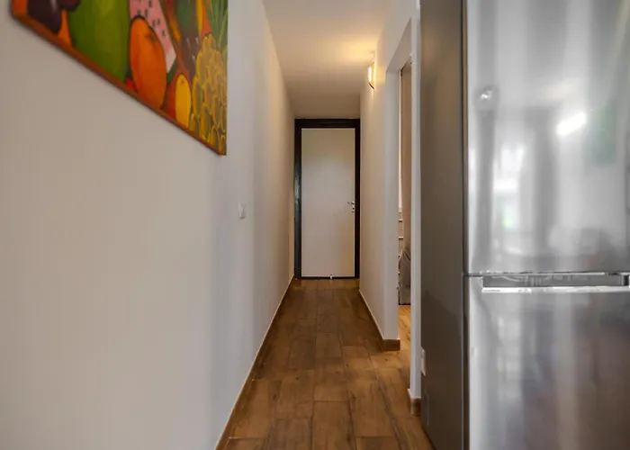 Sunny With Pool & Terrace & Wifi